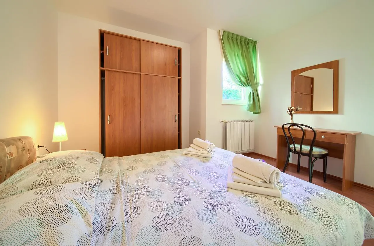 Fanuko Apartment Cizici 0*,